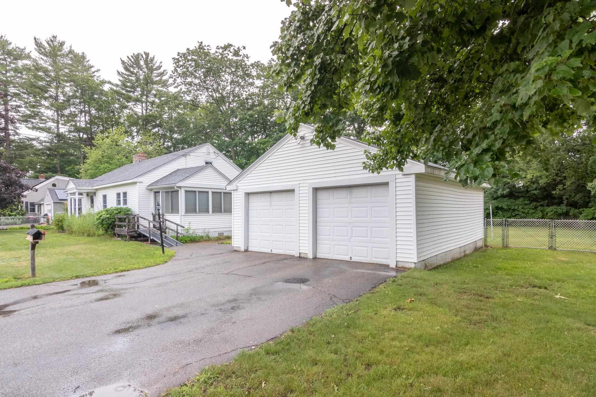 36 Lafayette Street Laconia, NH 03246 - Photo 5 of 37