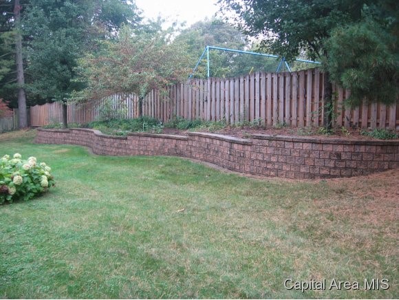 4 Bridge Terrace Springfield, IL 62704 - Photo 4 of 24