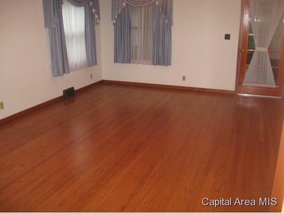 4 Bridge Terrace Springfield, IL 62704 - Photo 5 of 24