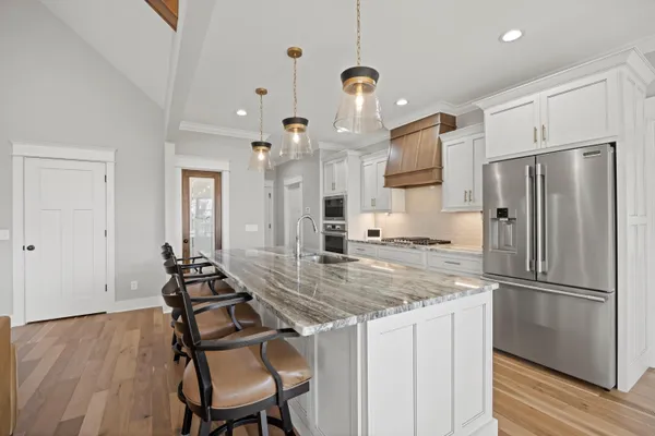 $840,000 | 126 Bobcat Trail, Jasper, TN 37347