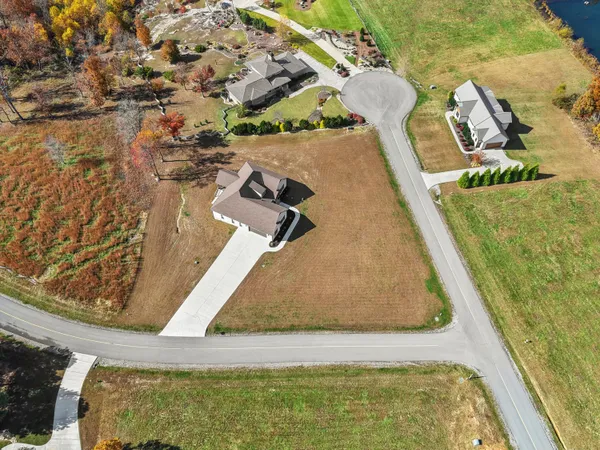 $840,000 | 126 Bobcat Trail, Jasper, TN 37347