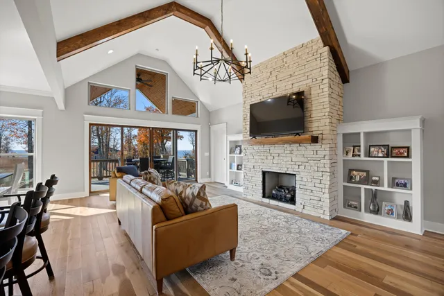 $885,000 | 126 Bobcat Trail, Jasper, TN 37347