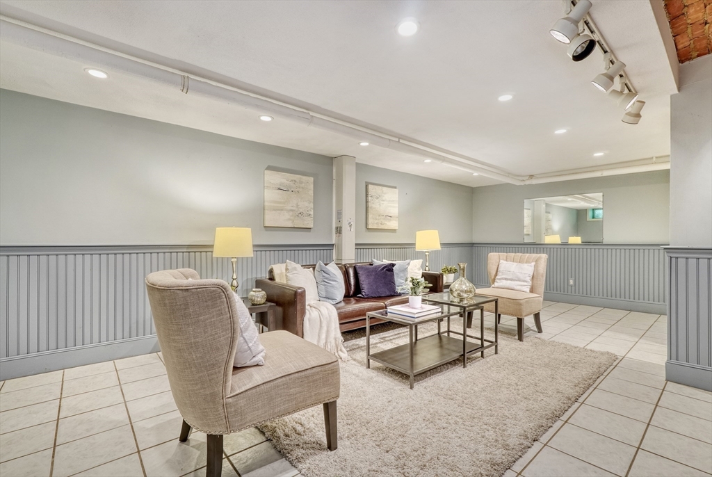 46 Country Club Road Melrose, MA 02176 - Photo 30 of 41