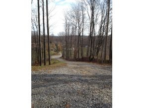 6901 Redwine Road Wise, VA 24293 - Photo 23 of 24 Driveway