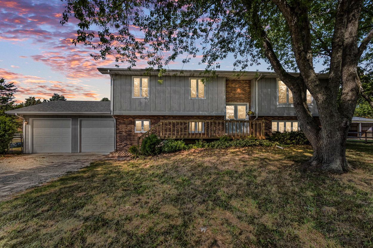 8701 Clark Road Richmond, IL 60071 - Photo 2 of 28