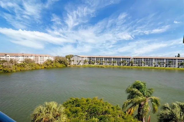 $105,000 | 3661 Lake Bayshore Drive, Unit 507J, Bradenton, FL 34205