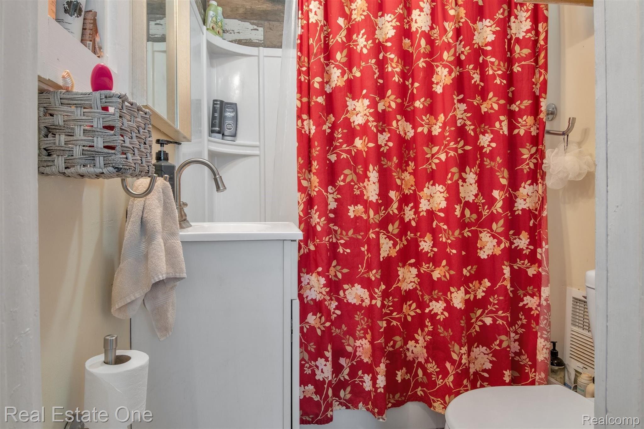 8995 Bishop Road Brighton, MI 48116 - Photo 15 of 31 16-8995 Bishop Rd-Windowstill Real Estate Photography-16.jpg