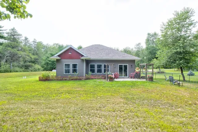 $399,900 | N7445 Dutch Rush Run, Crivitz, WI 54114