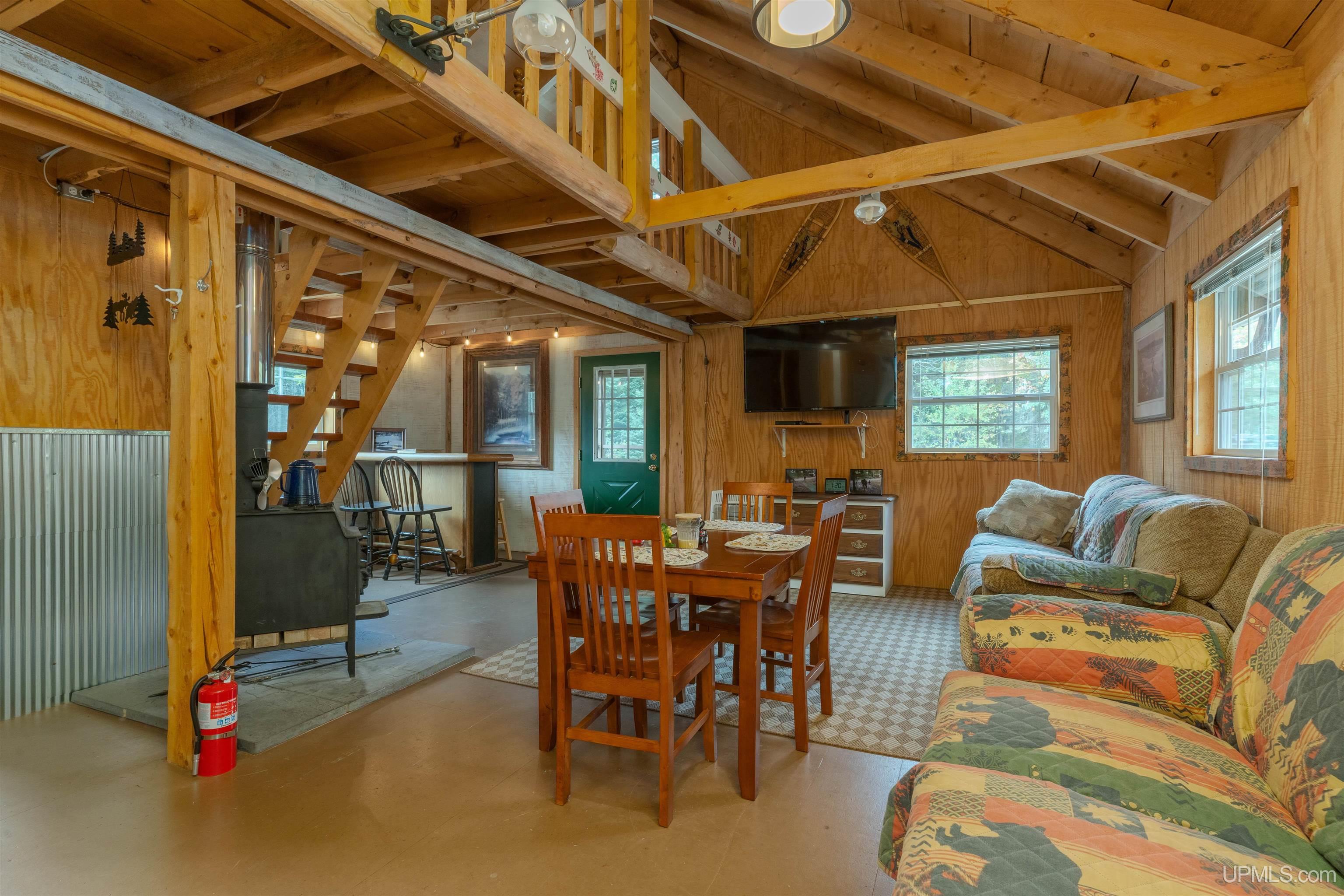 1207 Net River Road Crystal Falls, MI 49920 - Photo 6 of 41