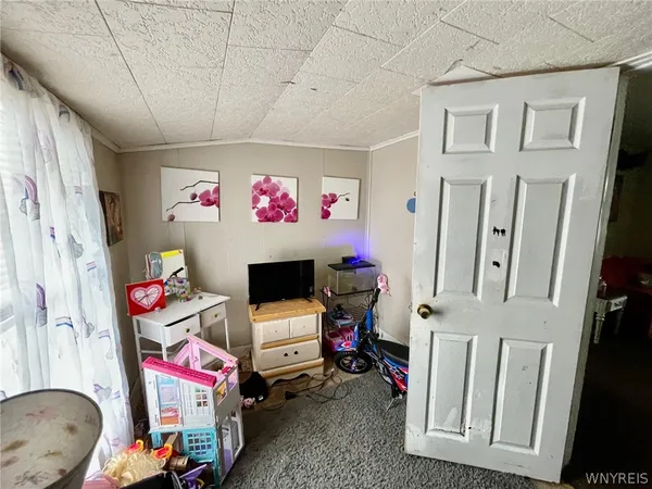 $189,900 | 247 Clinton Street, Lockport City, NY 14094