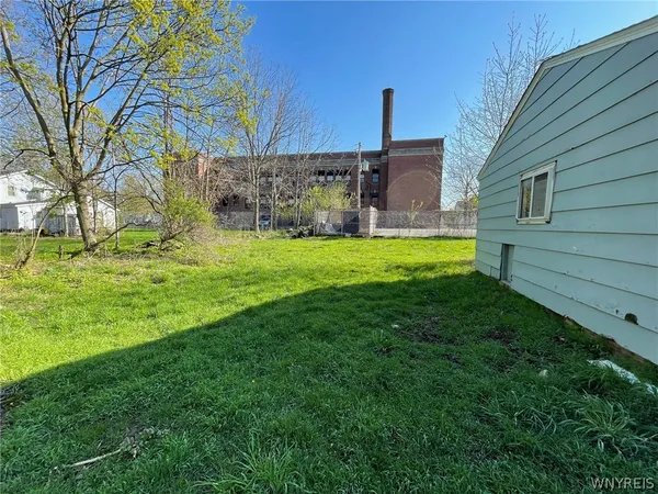 $189,900 | 247 Clinton Street, Lockport City, NY 14094