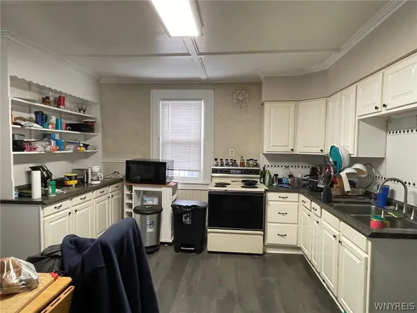 $189,900 | 247 Clinton Street, Lockport City, NY 14094