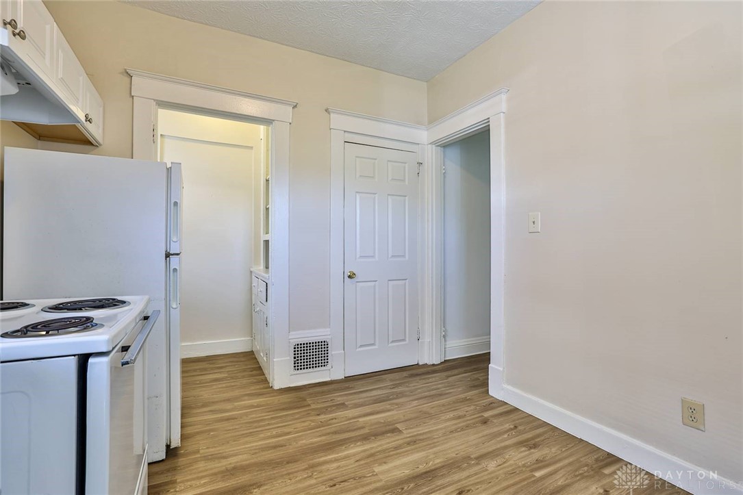 3733-3735 Reading Road Cincinnati, OH 45229 - Photo 11 of 27 Gallery Image 11