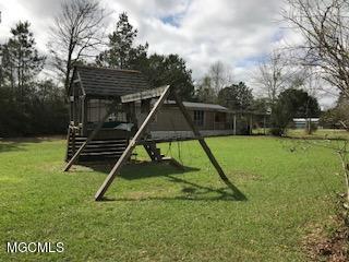 28272 Berry Patch Road Picayune, MS 39466 - Photo 3 of 27 IMG_2438