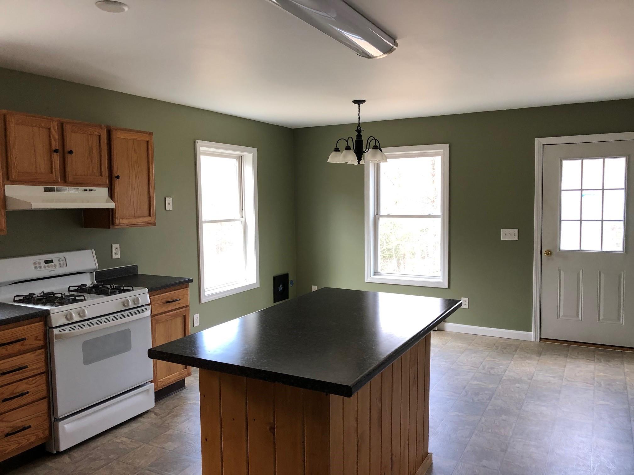 34 Poplar Hill Road Mexico, ME 04257 - Photo 4 of 18 Kitchen2