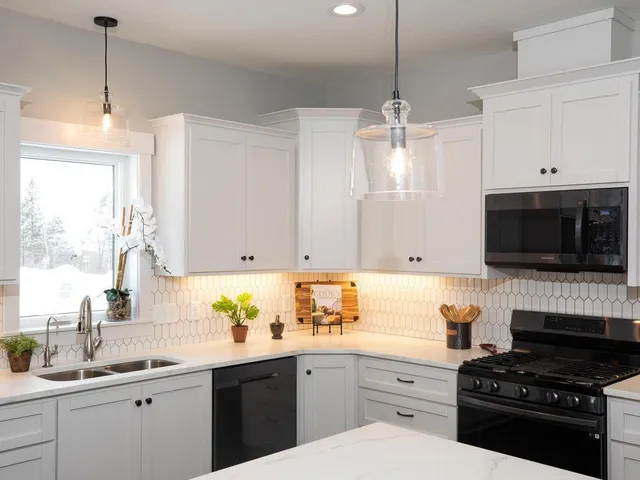 $859,900 | 10036 211th Street North, Forest Lake, MN 55025