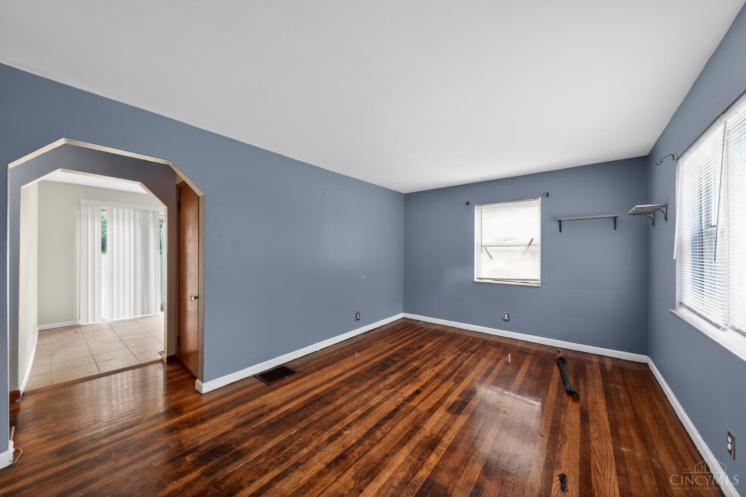 218 Ridgeway Road Cincinnati, OH 45216 - Photo 10 of 30