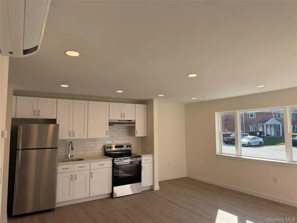 $1,700 | 5 Colonial Drive, Unit 1, Wappingers Falls, NY 12590