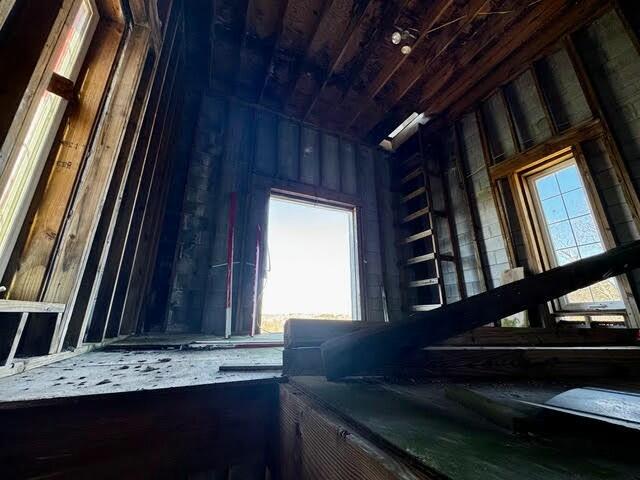 5588 Nunn Hollow Road Hiwassee, VA 24347 - Photo 12 of 16 a view of an entryway