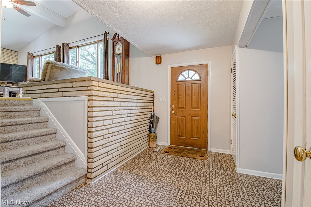 18319 Benbow Road Strongsville, OH 44136 - Photo 3 of 35 Gallery Image 3