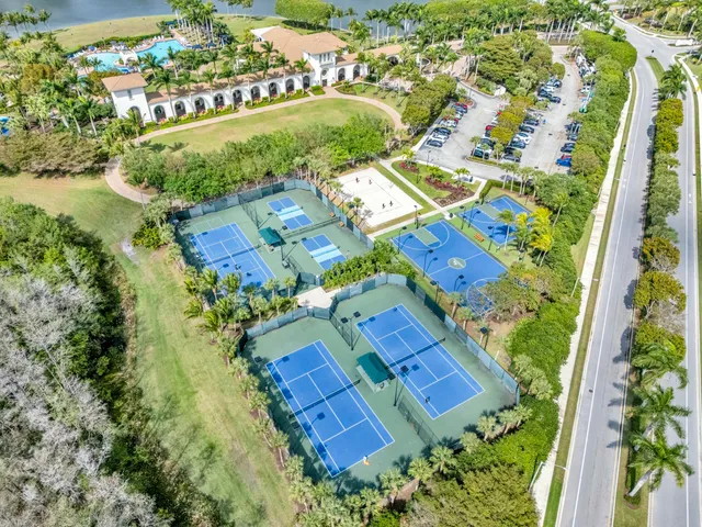 $795,000 | 9895 Shepard Place, Wellington, FL 33414