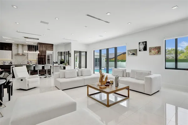 $2,700,000 | 2600 Southwest 128th Court, Miami, FL 33175