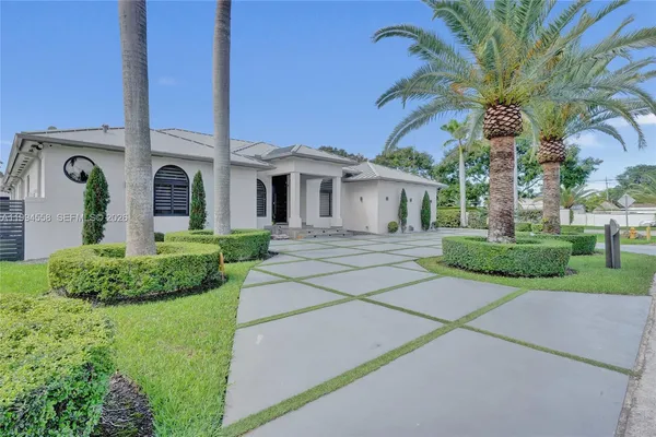 $2,700,000 | 2600 Southwest 128th Court, Miami, FL 33175