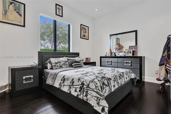 $2,700,000 | 2600 Southwest 128th Court, Miami, FL 33175