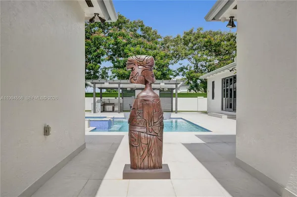 $2,700,000 | 2600 Southwest 128th Court, Miami, FL 33175