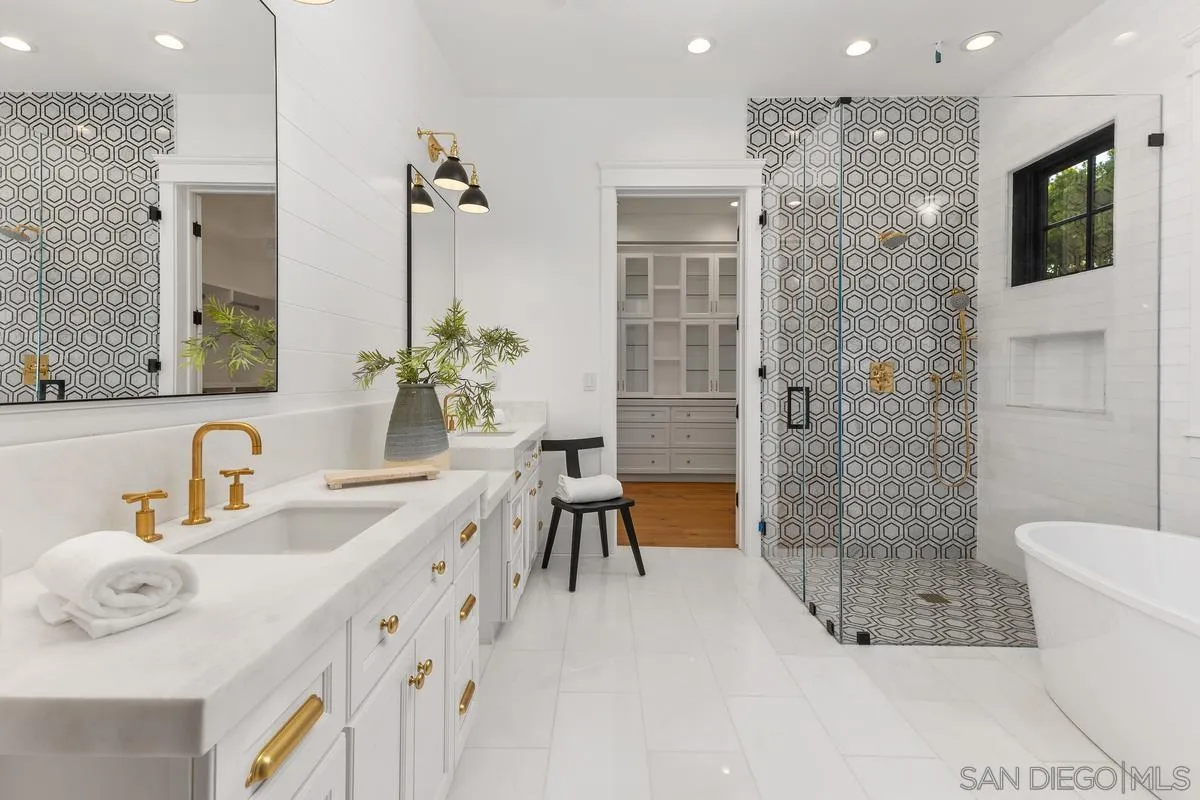 804 Hygeia Encinitas, CA 92024 - Photo 12 of 19