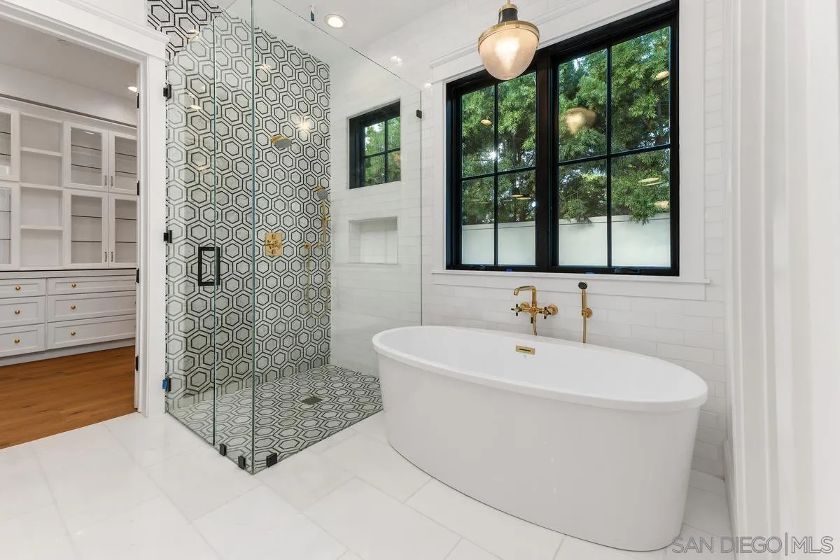 804 Hygeia Encinitas, CA 92024 - Photo 13 of 19