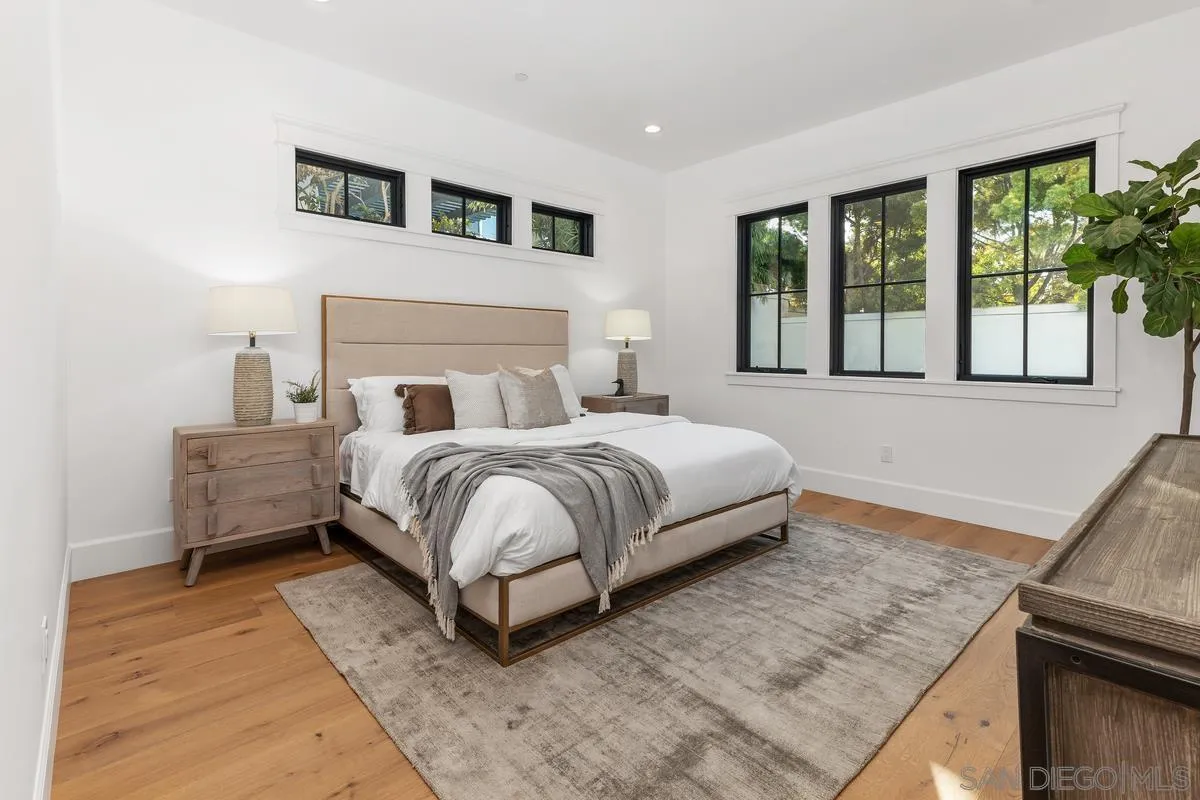 804 Hygeia Encinitas, CA 92024 - Photo 18 of 19