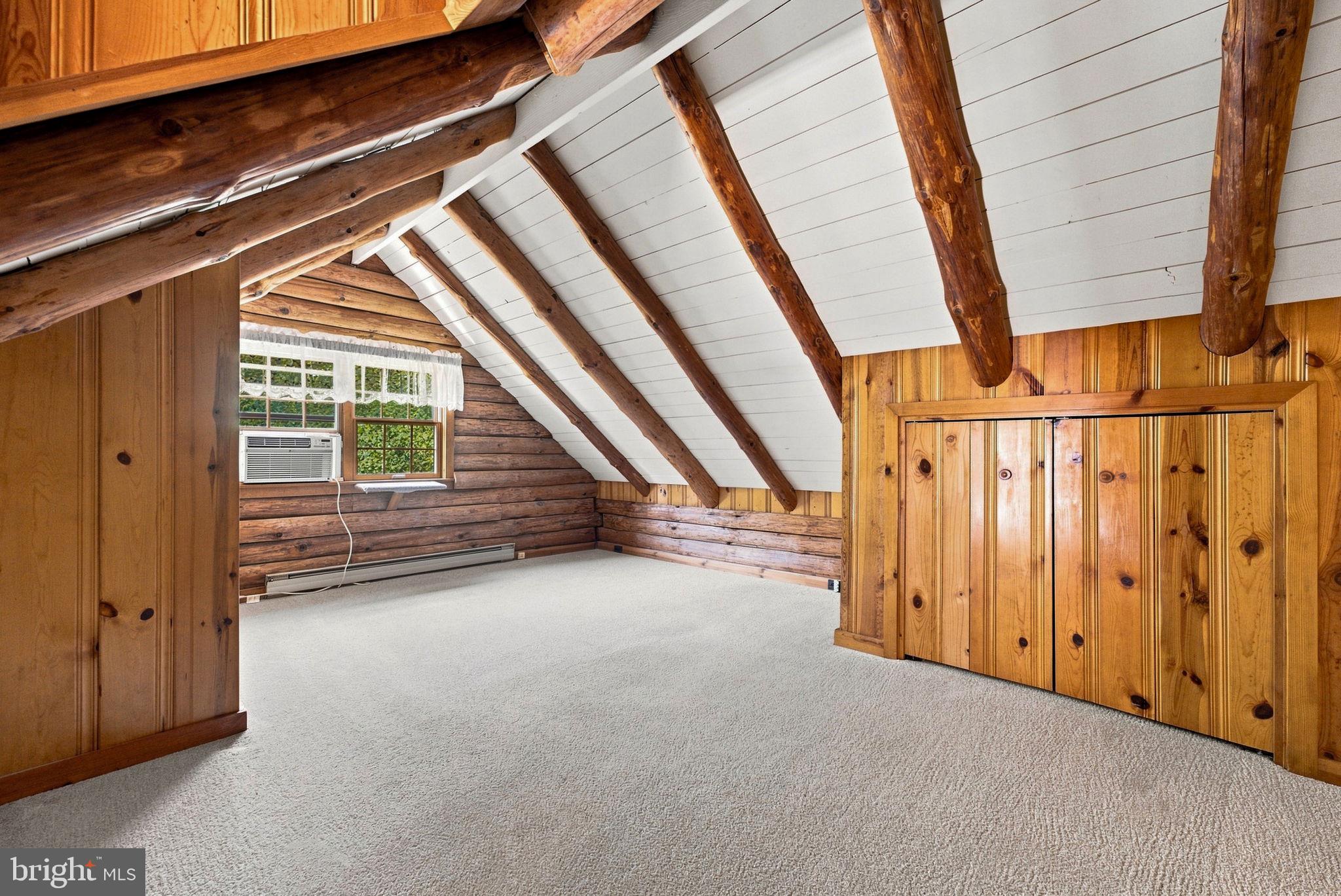 229 Grandview Road Washington, VA 22747 - Photo 20 of 75 UPPER BEDROOM 1