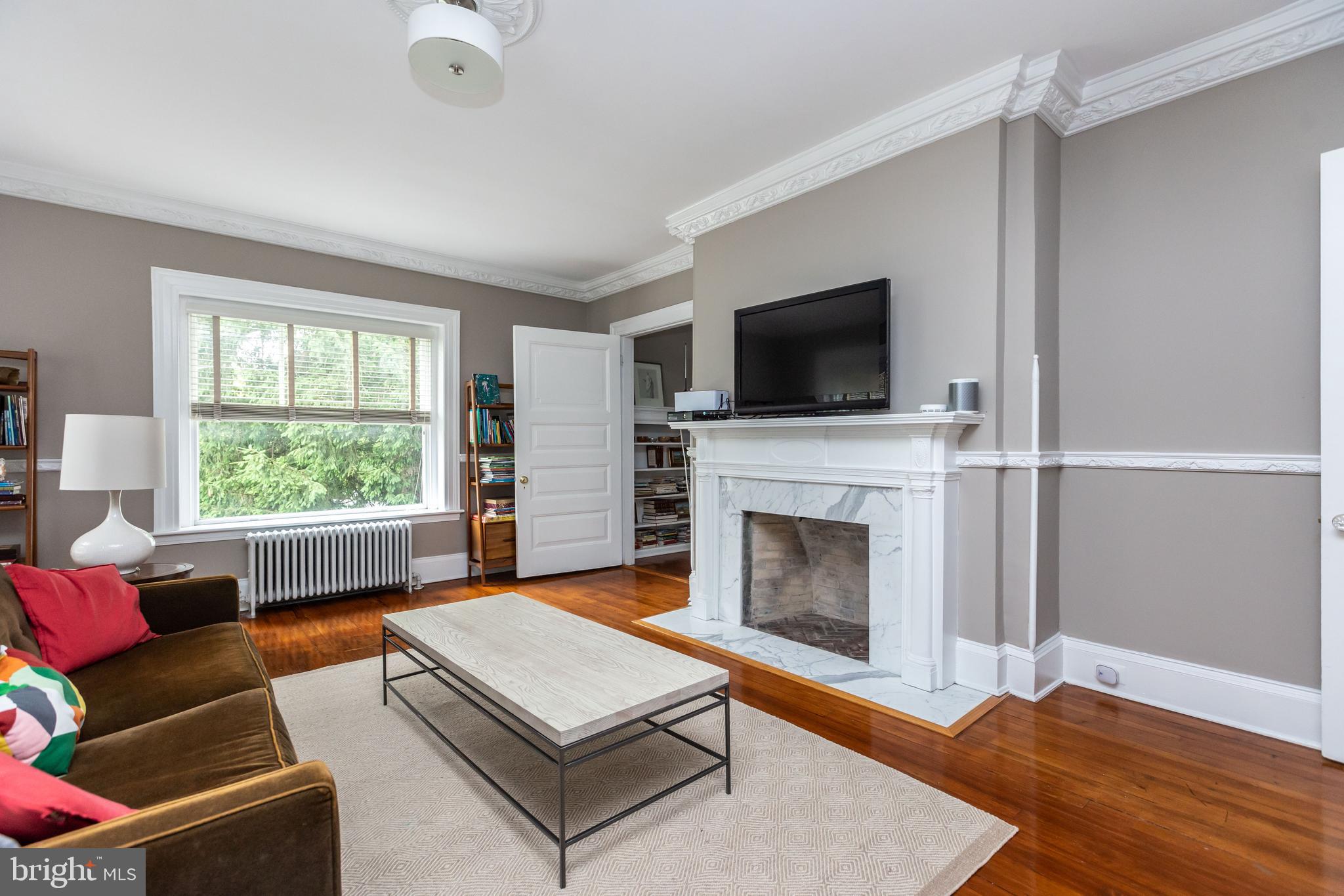 300 Woodlawn Road Baltimore, MD 21210 - Photo 23 of 76 Family room