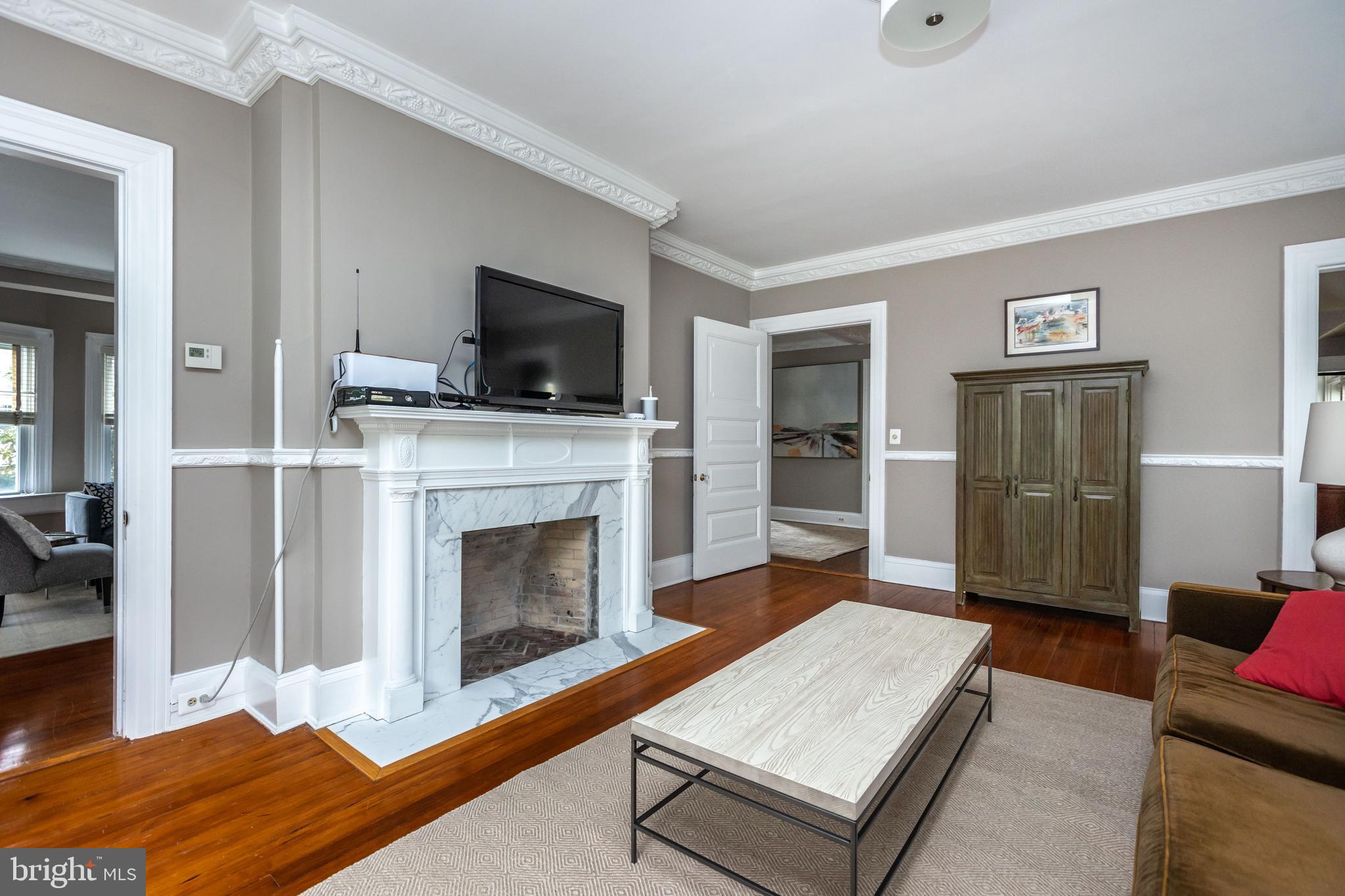 300 Woodlawn Road Baltimore, MD 21210 - Photo 25 of 76 Family room