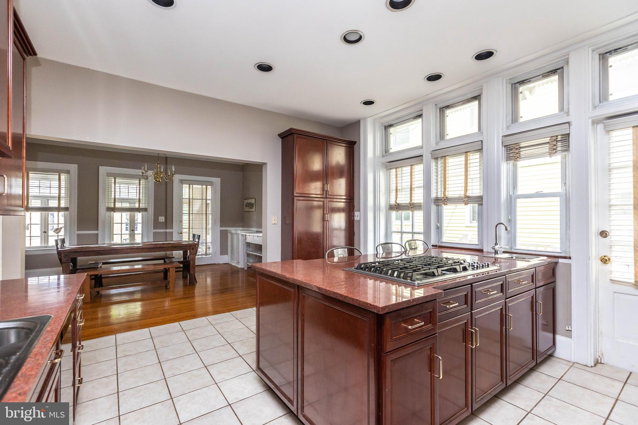 300 Woodlawn Road Baltimore, MD 21210 - Photo 30 of 76 Kitchen