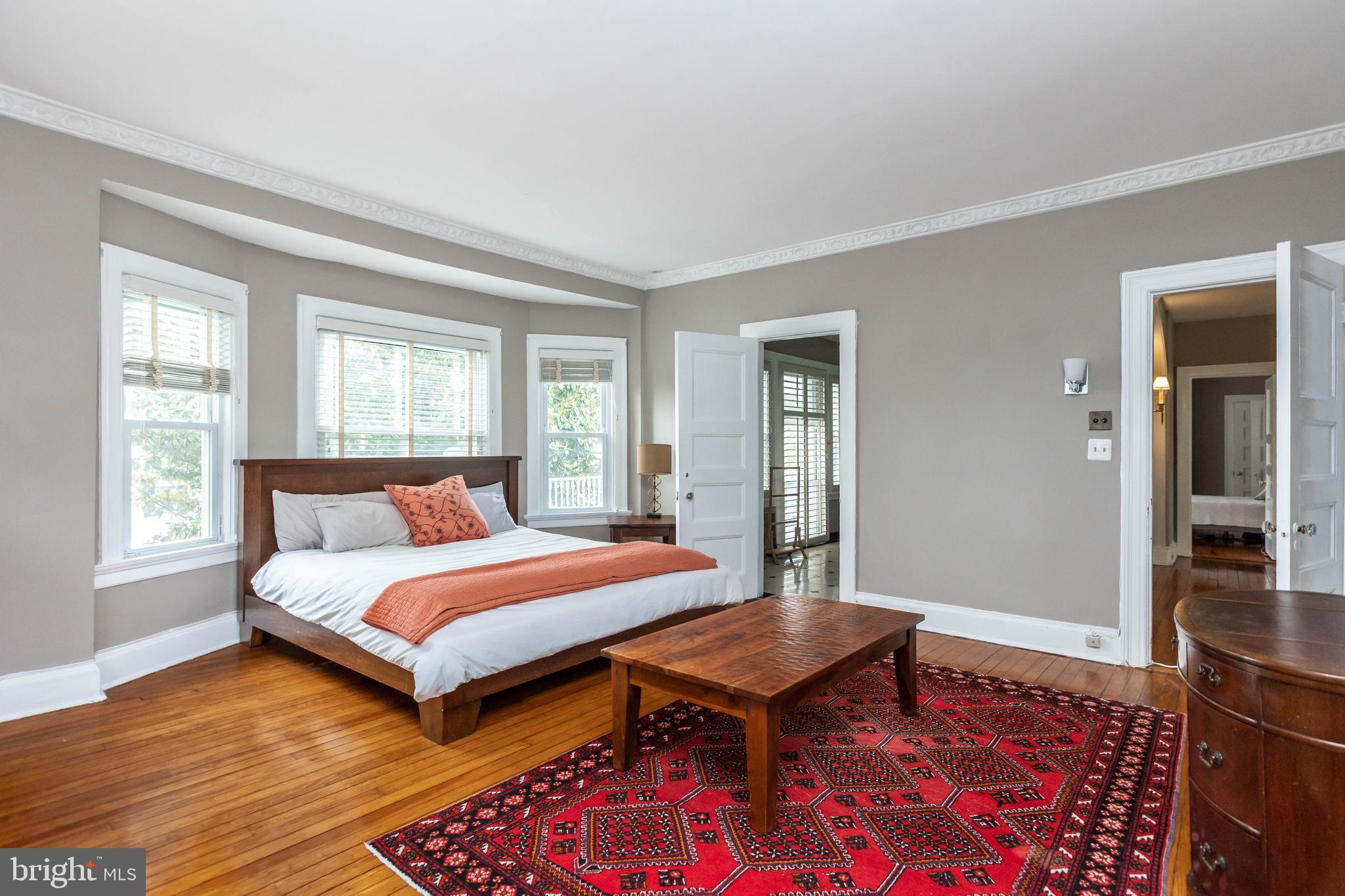 300 Woodlawn Road Baltimore, MD 21210 - Photo 40 of 76 Primary bedroom