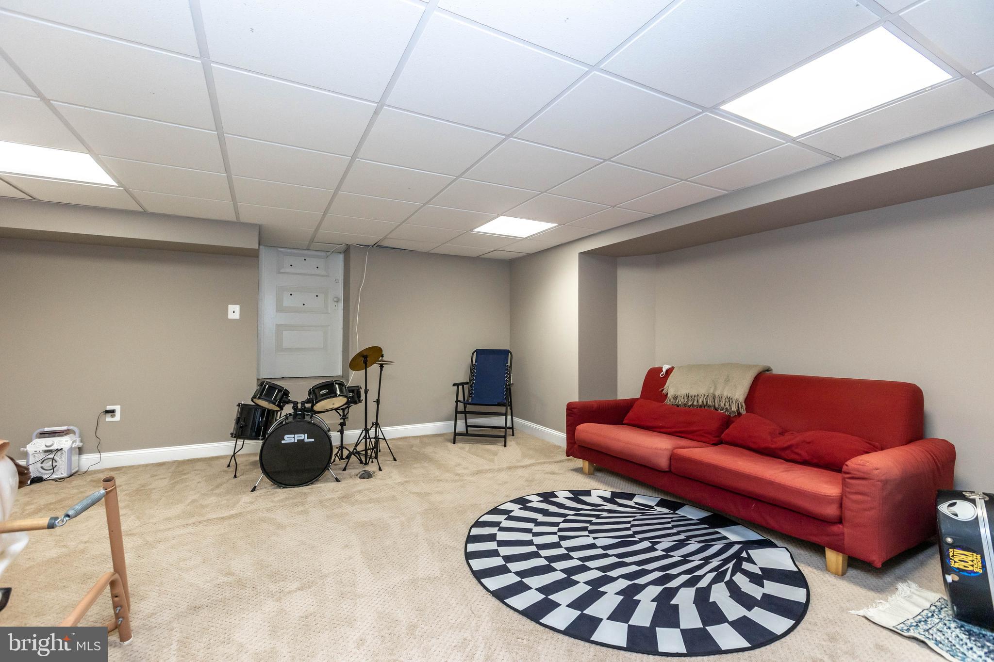 300 Woodlawn Road Baltimore, MD 21210 - Photo 66 of 76 ... and more space!