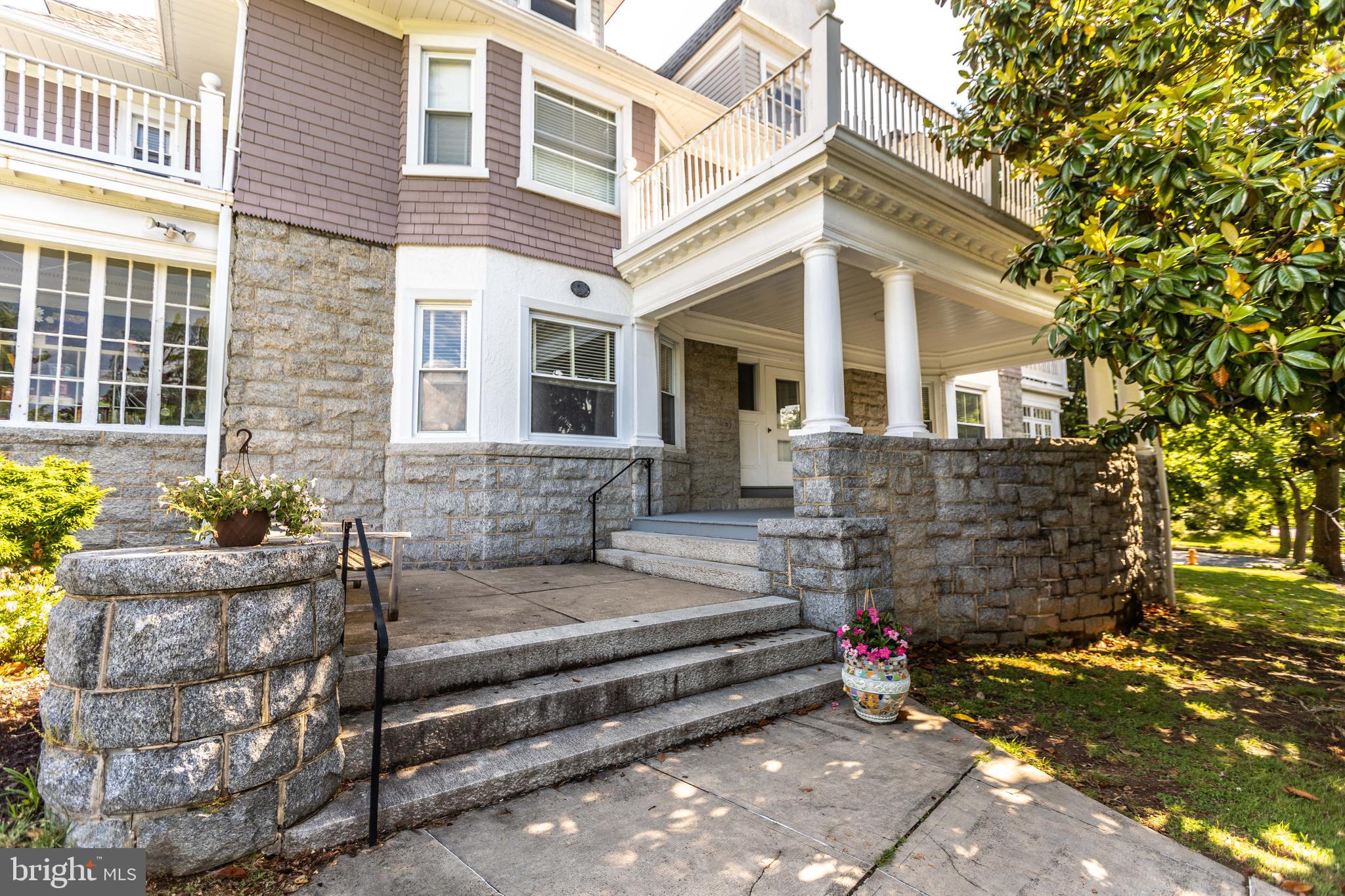 300 Woodlawn Road Baltimore, MD 21210 - Photo 76 of 76 Come on in!
