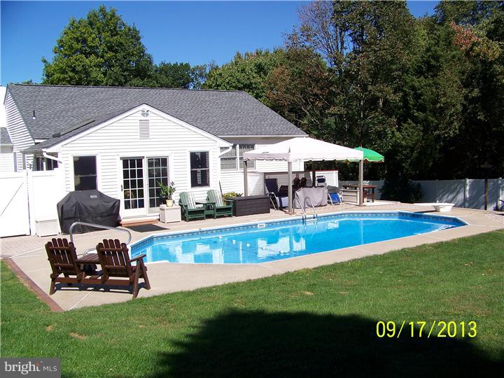 2229 Line Lexington Road Hatfield, PA 19440 - Photo 1 of 19 Back Yard