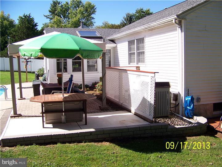 2229 Line Lexington Road Hatfield, PA 19440 - Photo 19 of 19 Patio