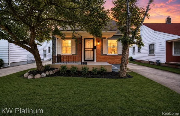 $182,500 | 23809 Normandy Avenue, Eastpointe, MI 48021