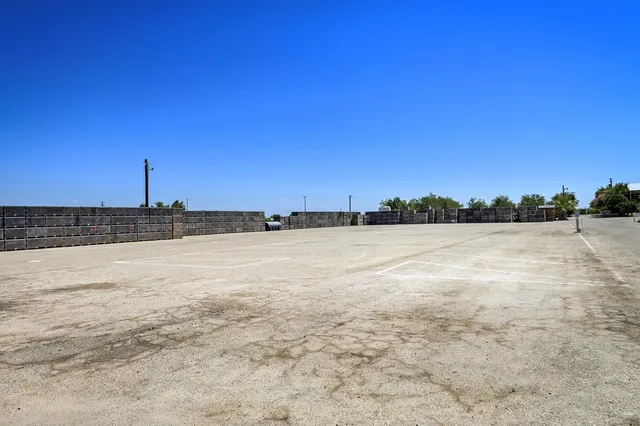 $2,375,000 | 11921 De Wolf Avenue, Selma, CA 93662