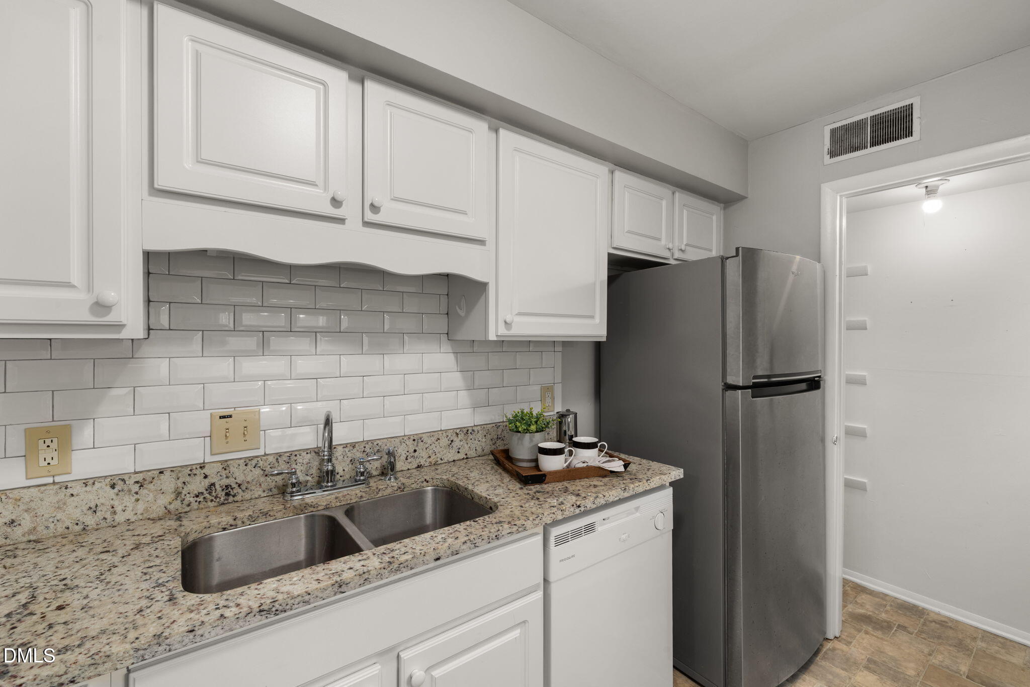 1133 Schaub Drive Raleigh, NC 27606 - Photo 18 of 34