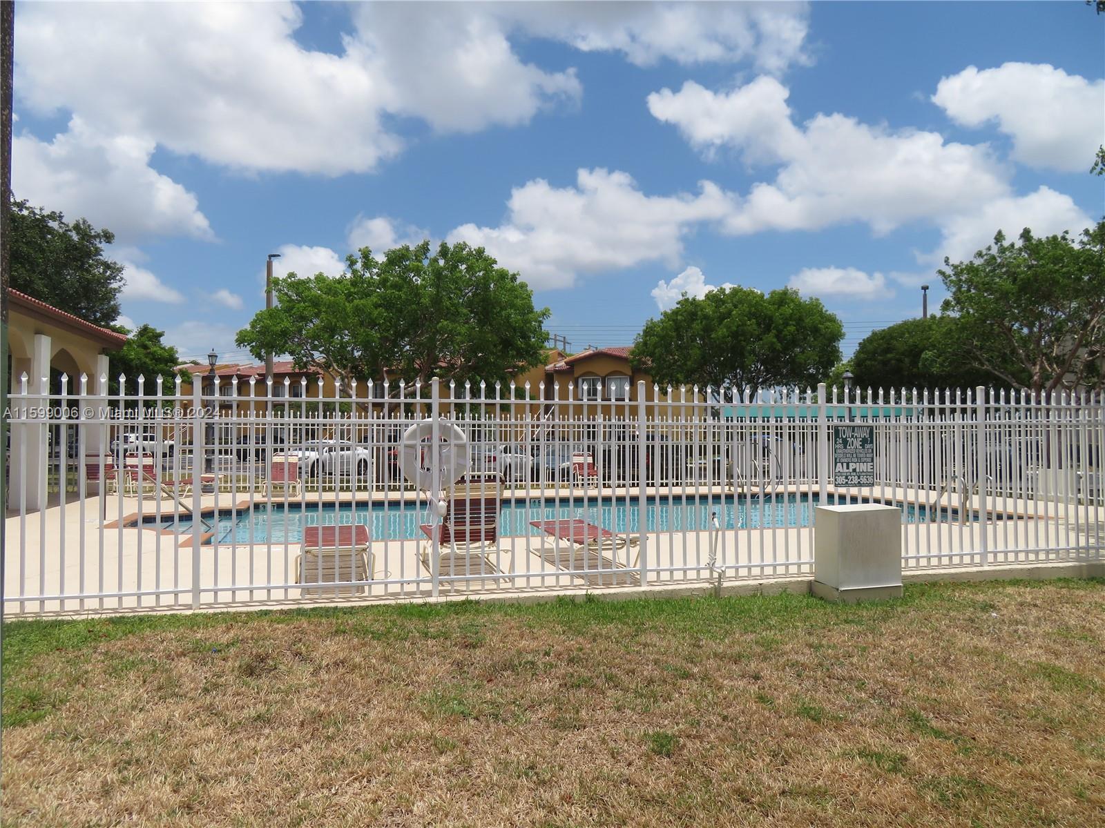 15701 Southwest 137th Ave Unit 101  