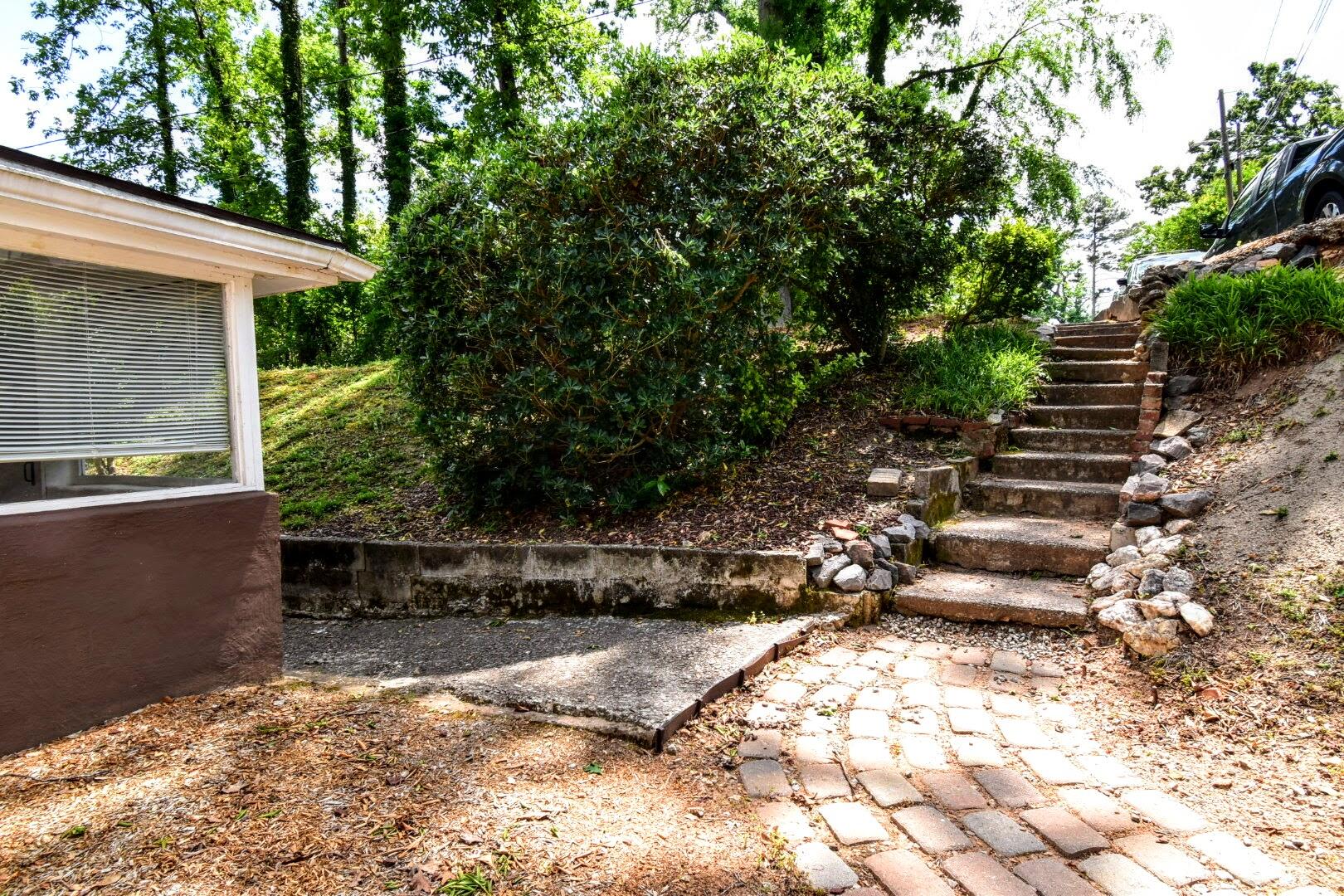 2312 Laurel Lane Augusta, GA 30904 - Photo 39 of 56 Back entrance