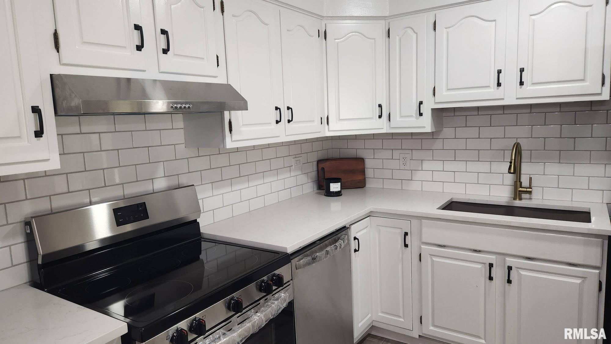 6129 North Hamilton Road Peoria, IL 61614 - Photo 15 of 45 Gallery Image 15
