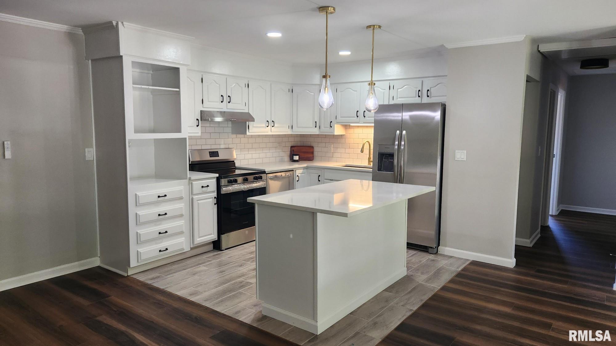 6129 North Hamilton Road Peoria, IL 61614 - Photo 16 of 45 Gallery Image 16