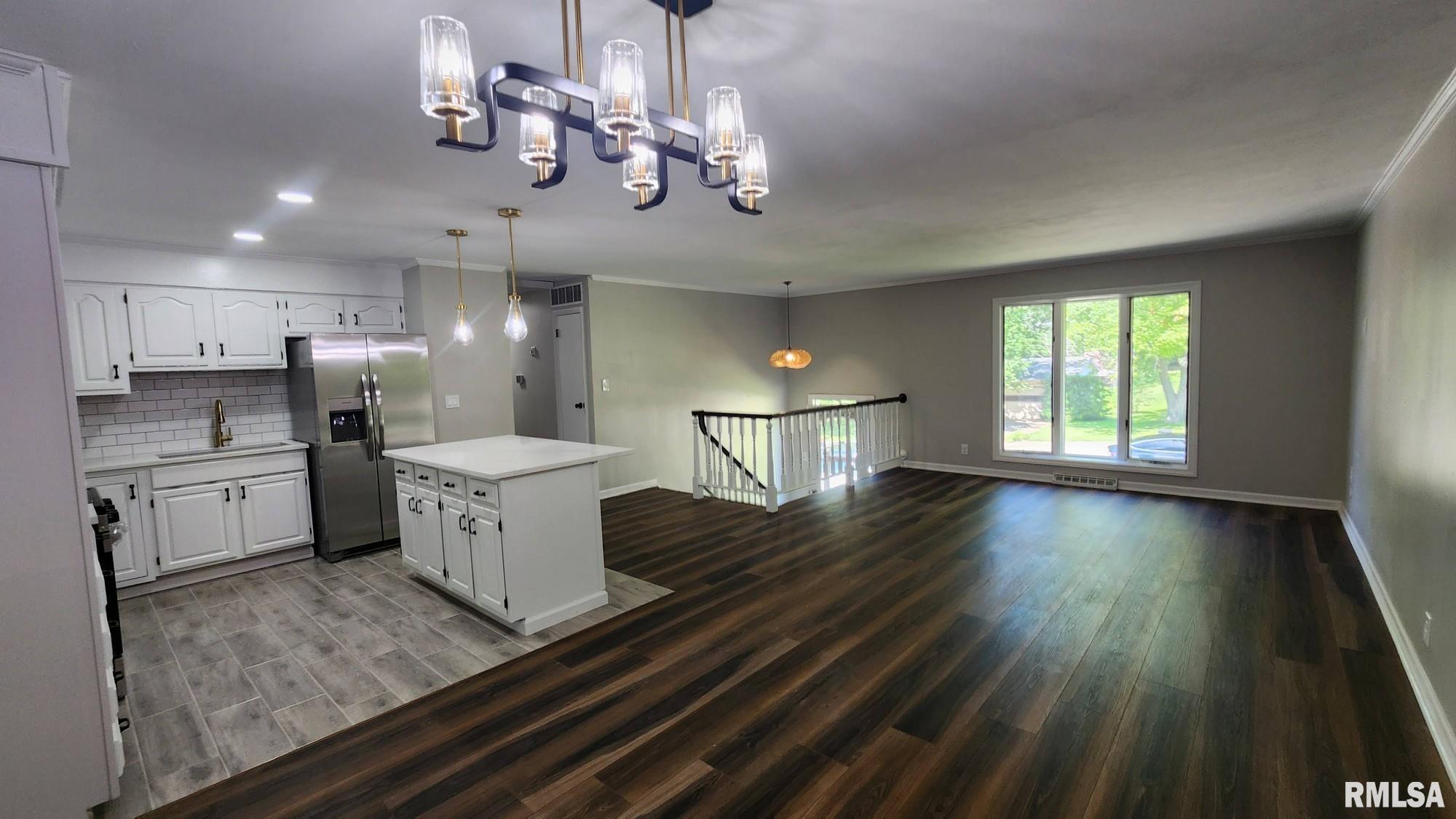 6129 North Hamilton Road Peoria, IL 61614 - Photo 19 of 45 Gallery Image 19
