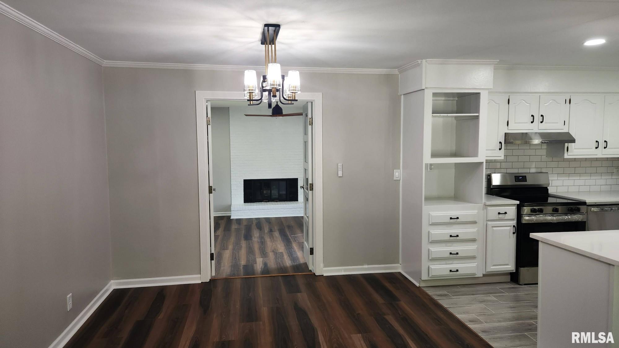 6129 North Hamilton Road Peoria, IL 61614 - Photo 21 of 45 Gallery Image 21